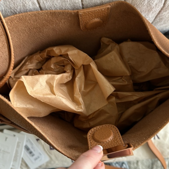 TED BAKER LONDON | Candiee Softgrain Leather Hobo Bag Camel Brown - Picture 8 of 10